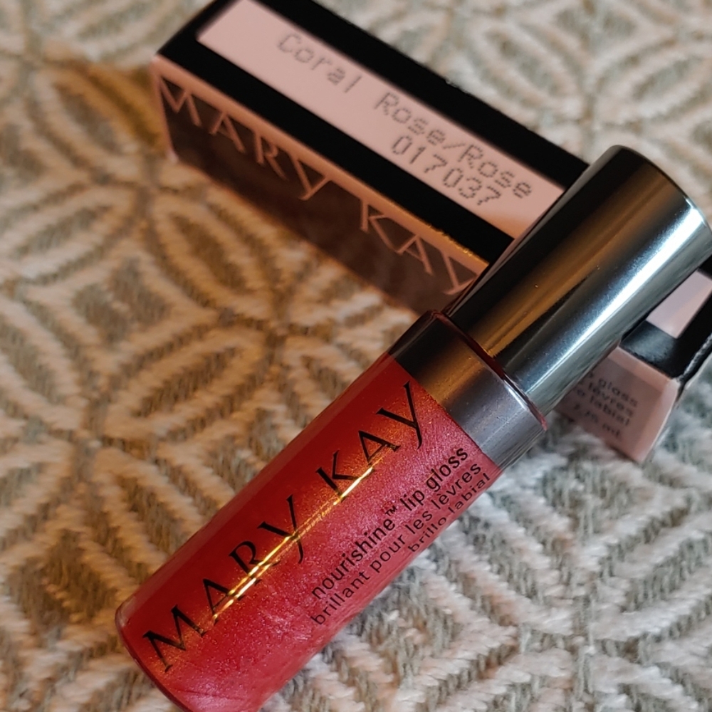 Mary Kay nourishine lip gloss